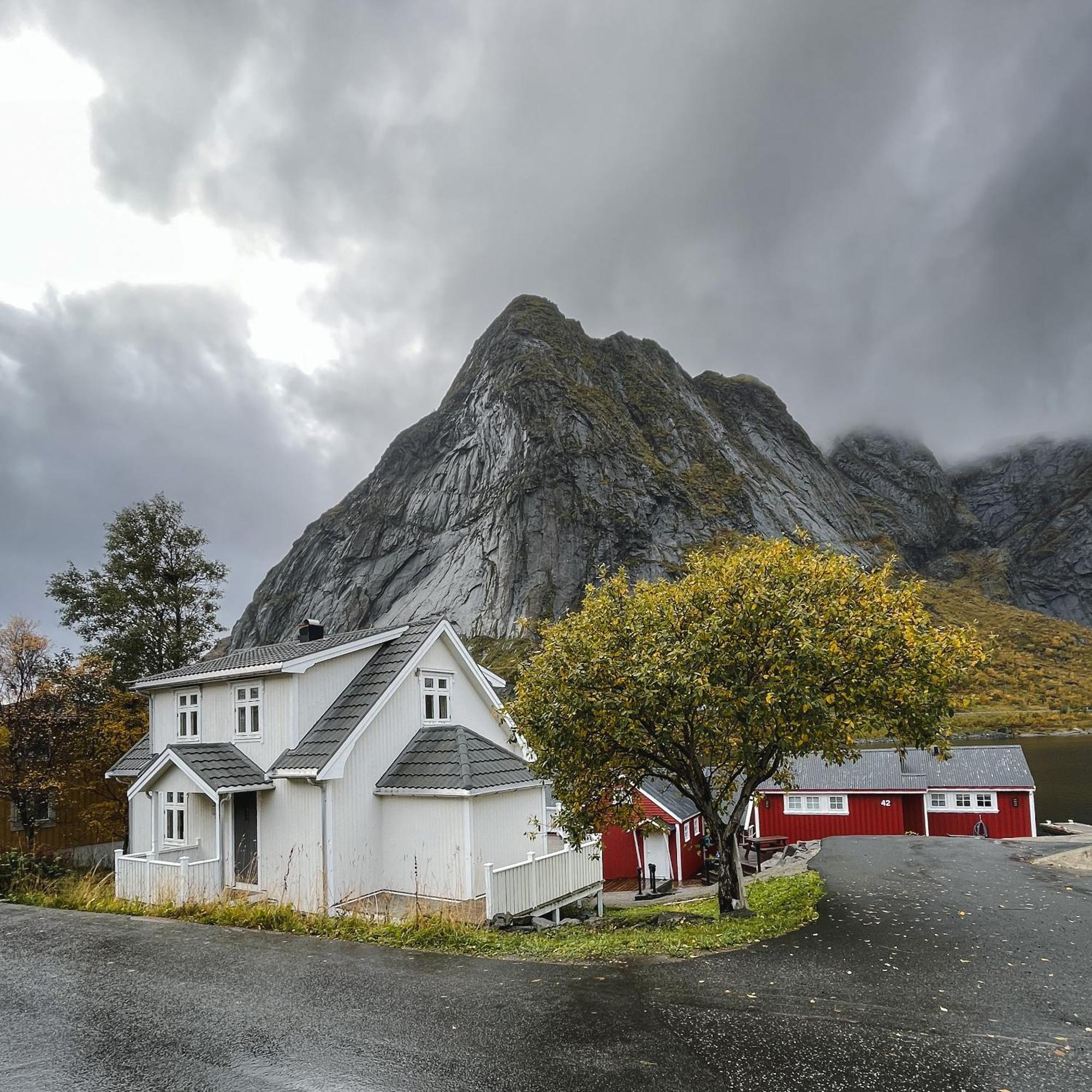 Husly Reine - Your Home With Reinebringen View 외부 사진